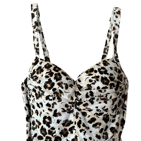 Nip Tuck Swim Leopard Print One Piece Swimsuit Women’s 8 Tummy Control - Picture 4 of 10